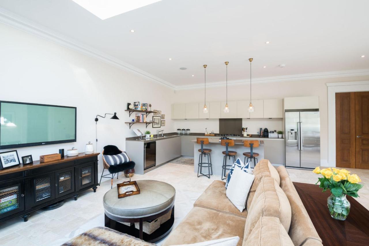 Breathtaking Putney Home With Gorgeous Garden Richmond  Exterior photo