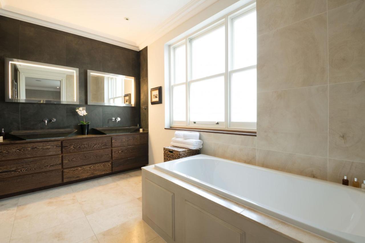 Breathtaking Putney Home With Gorgeous Garden Richmond  Exterior photo